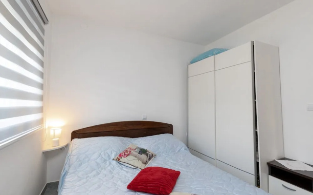 Seaview Apt Near Paklenica 4 Close To Sea
