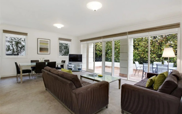 南雅若卡洛琳服务公寓(Caroline Serviced Apartments South Yarra)