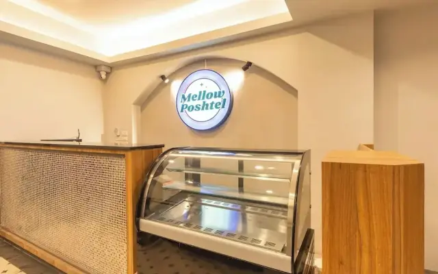 Mellow Poshtel - Kata Beach