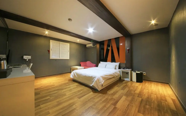 Hwagok Dream Hotel
