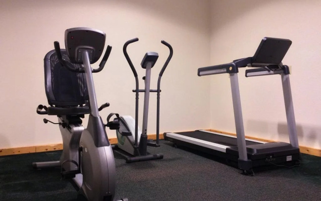 White Oak Inn & Suites