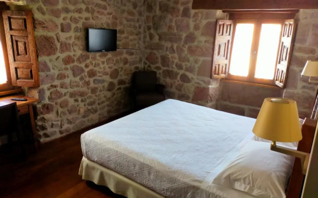 Hotel Rural Latorrien de Ane