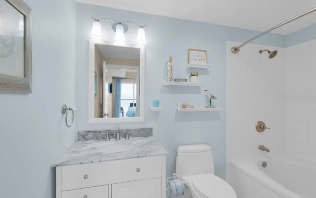 Emerald Isle Unit 406
