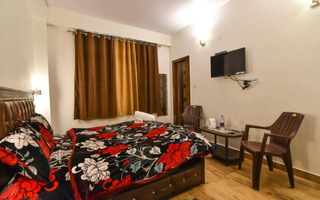 Dhanlaxmi Apartments