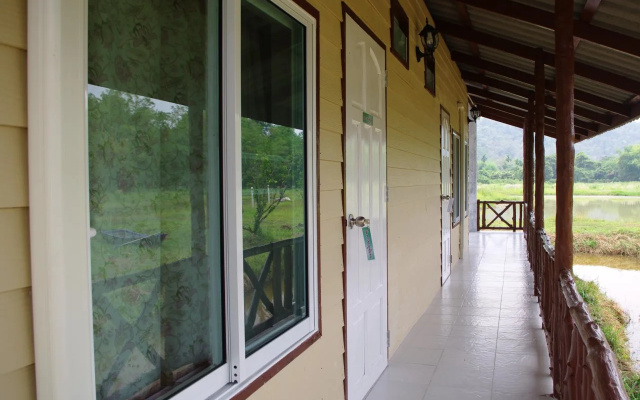 Baansuan Saisamorn Resort