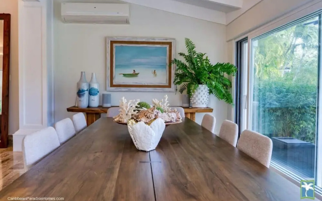 Luxurious 3 Br Golf Villa