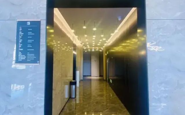 Lingyuan International Hotel