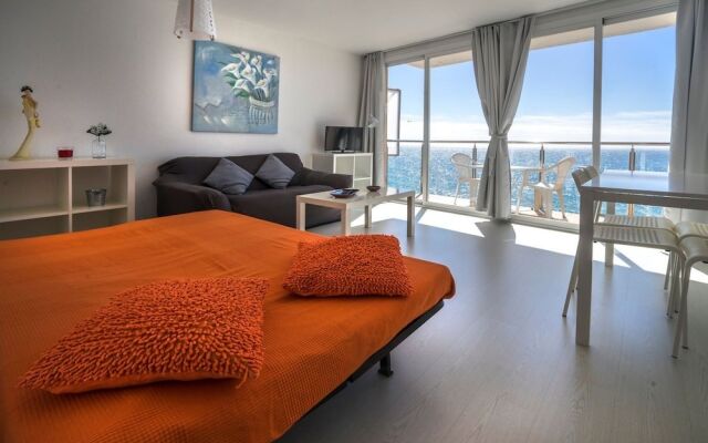 Отель Apartamento Vivalidays Garbi Испания, Льорет-де-Мар - отзывы, цены и фото номеров - забронировать отель Apartamento Vivalidays Garbi онлайн комната для гостей