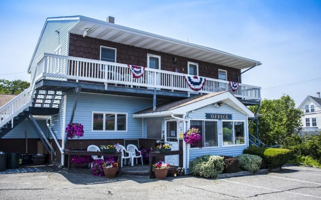 The Inn Between the Beaches