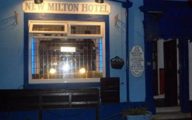 Отель New Milton вид на фасад