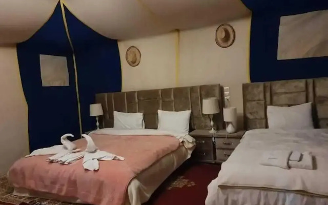 Sunshine luxury desert camp