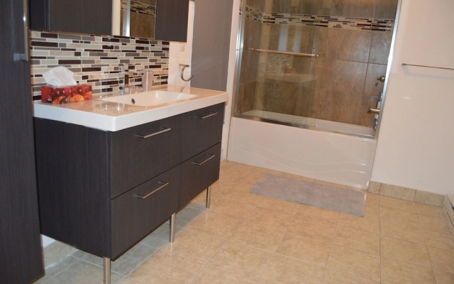 BnbEra - The Rock Apartment