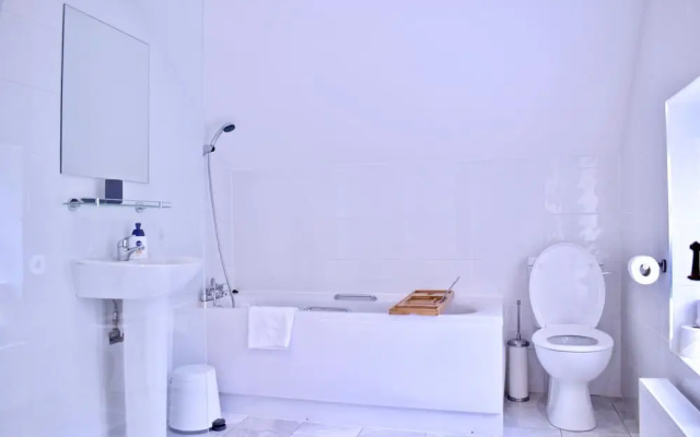 Spacious Central Dublin Apartment