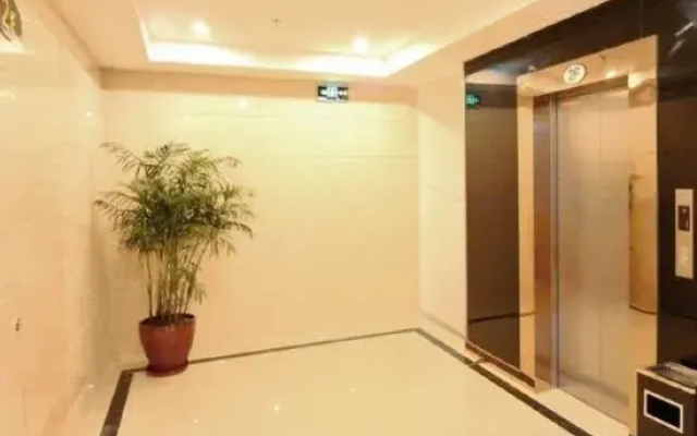 Homeinn · neo (Shanghai North Bund Longchang Road Subway Station)