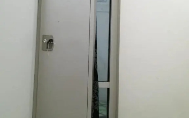 Deira Partition room