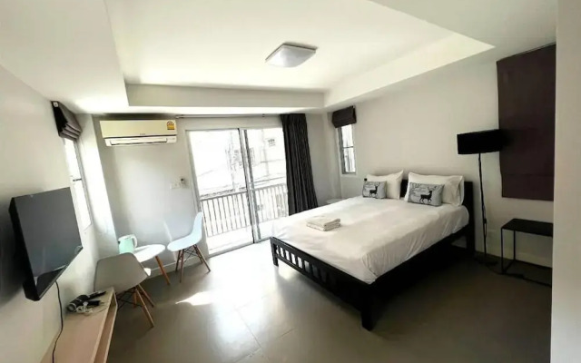 Mitr Inn Mrt Samyot Station - The Grand