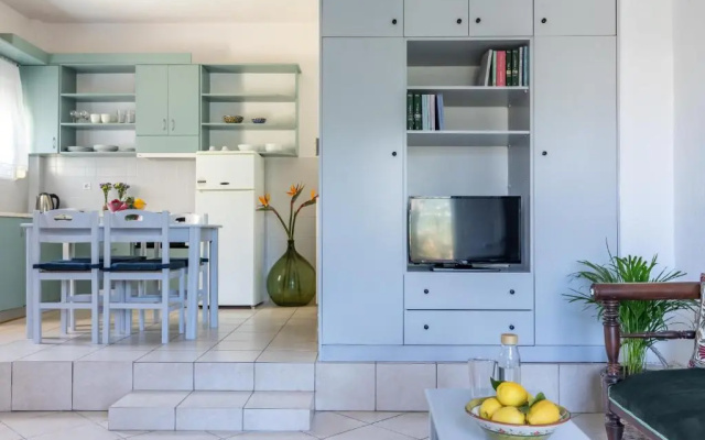 Lithos Apartments