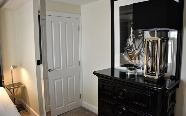 Pinnacle Residences - Cambridge