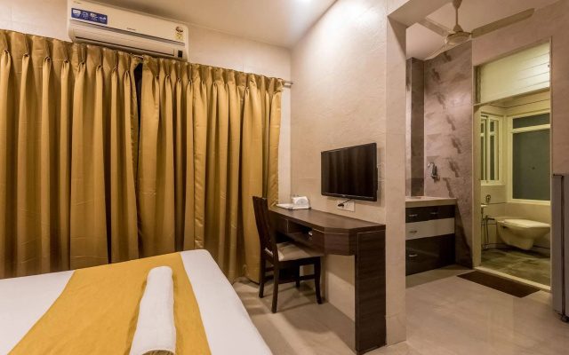 OYO Apartments Powai Lake