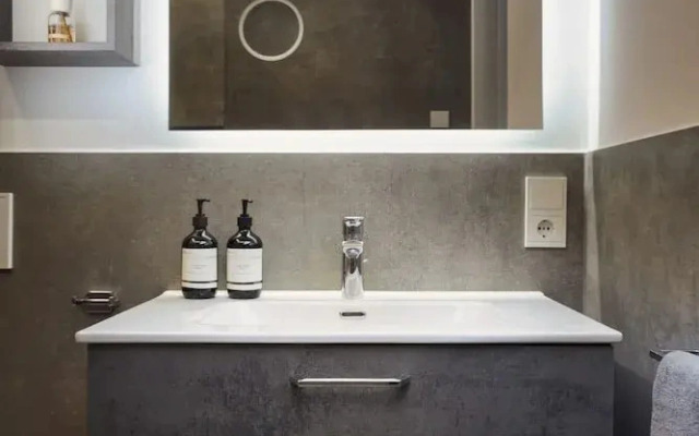 SalvatoreHomes - Torri del Benaco