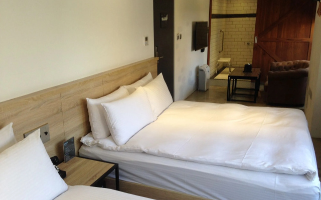 Chase Walker Hotel
