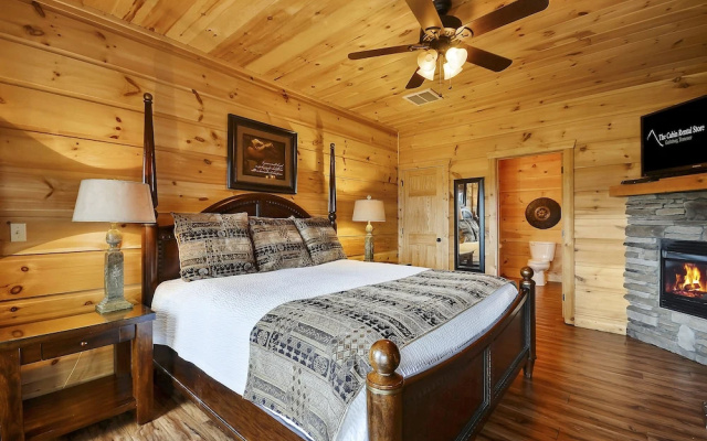 Gatlinburg Mansion - Fourteen Bedroom Cabin