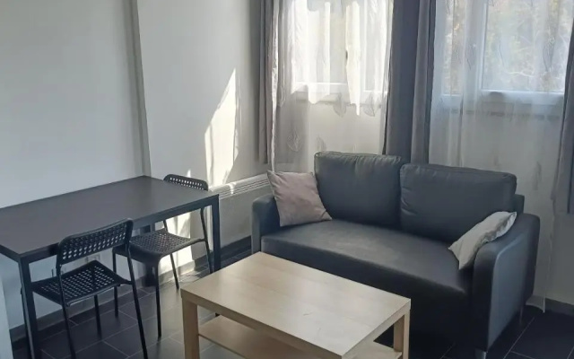 Studio confortable proche de Paris