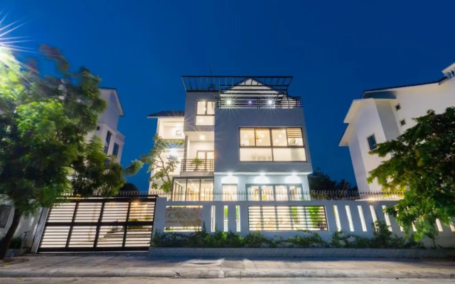 Palm Villa 31 (8 Phòng Ngủ) Khu Nghĩ Dưỡng Cao Cấp