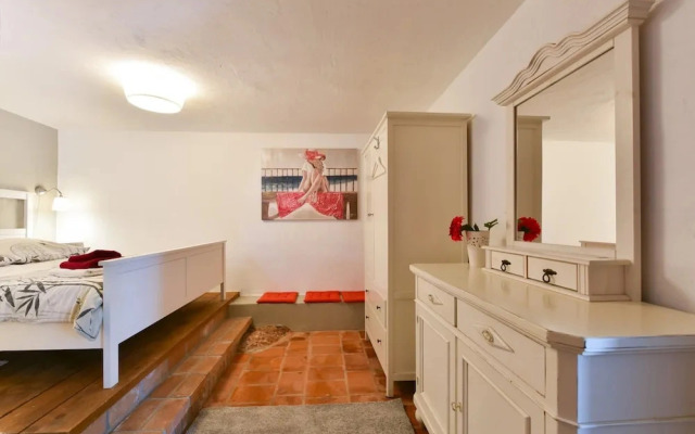 Villa mit Pool in Kastelir fur 9 Personen