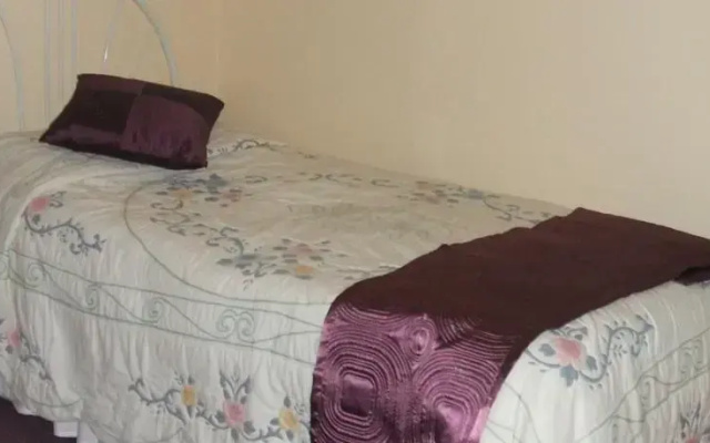 Sheridan Lodge B&B