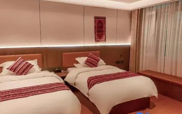 Huajian Minsha Hotel (Youhao Fashion Shopping Center)