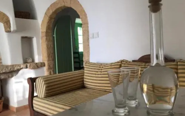 Villa Lemonia - Guest House