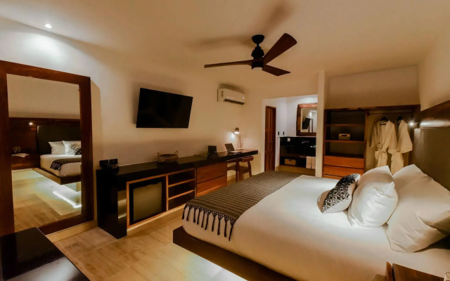 Casa del Jaguar Beach Hotel