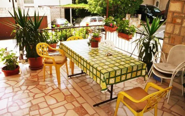 Apartments Ivica - 100m from the beach
