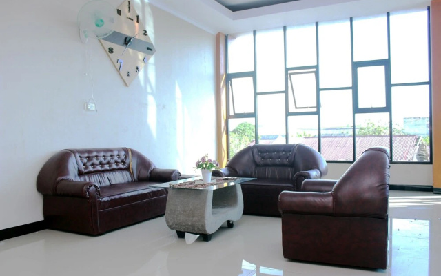 Grand Mentari Guest House by OYO Rooms