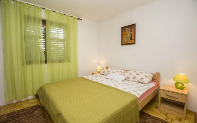 Apartment Laurus / Two Bedrooms A1