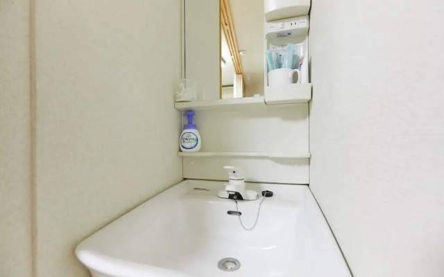 Nishishinjuku Hana House