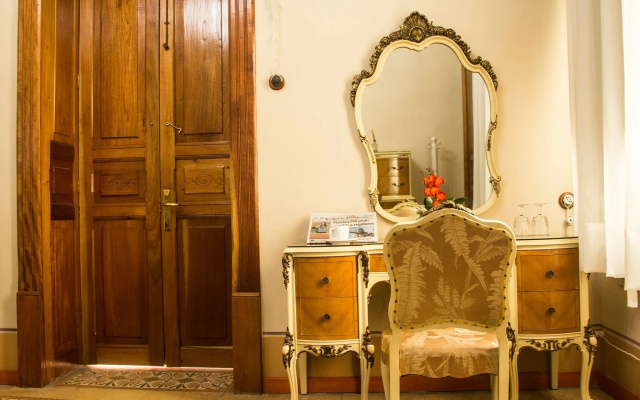 Azcami Boutique Hotel