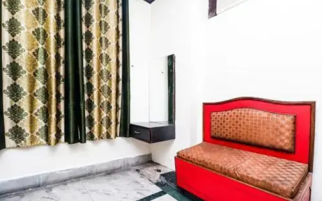 New Friends Hotel by OYO Rooms