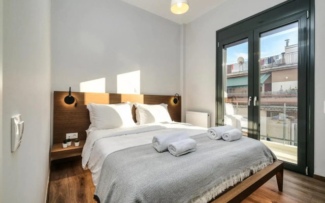 Strefi Hill Suites