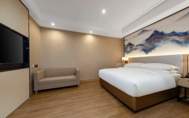 Vienna Hotel(Shunfengshan Park, Shunde)