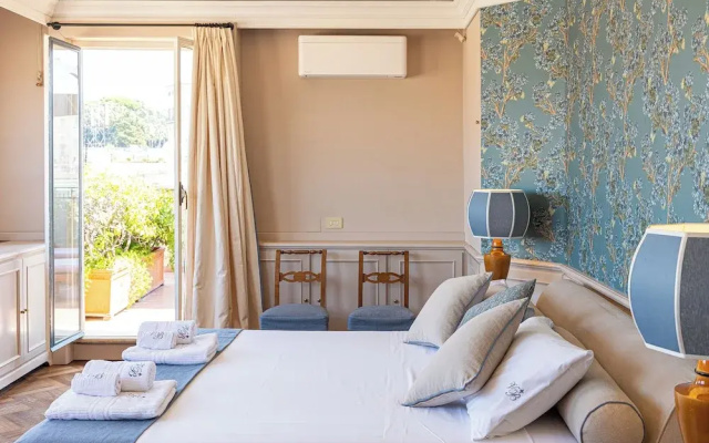 Rental in Rome Trevi Luxury Penthouse