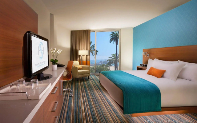 Shore Hotel