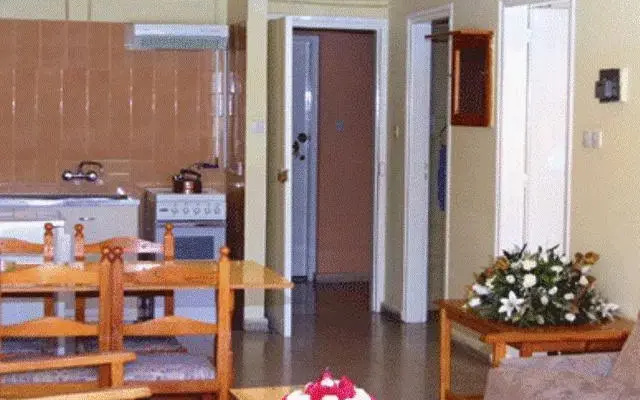 Nick's Hotel Apartments