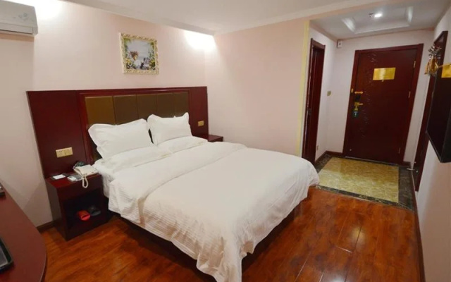GreenTree Inn Anqing Qianshan County Sunshine City Express Hotel