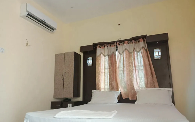 Vairavel Residency