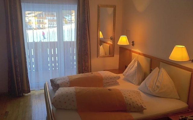 Hotel Serena