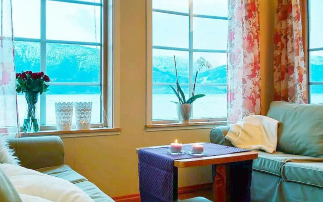 8 Person Holiday Home in Leikanger