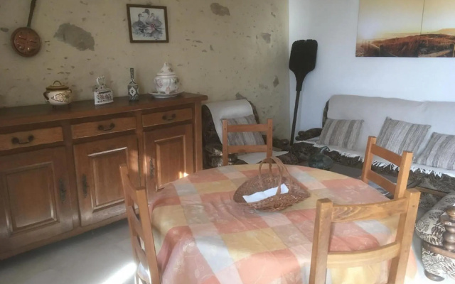 Quaint Holiday Home, Private Pool, close to Nougaro circuit