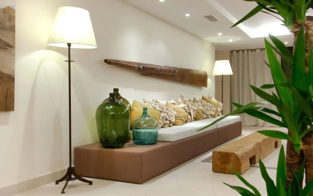 The Salmar – New Opening